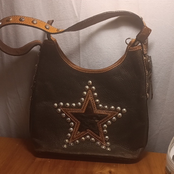 Montana Silversmiths Handbags - Montana Silversmiths Star Leather Purse